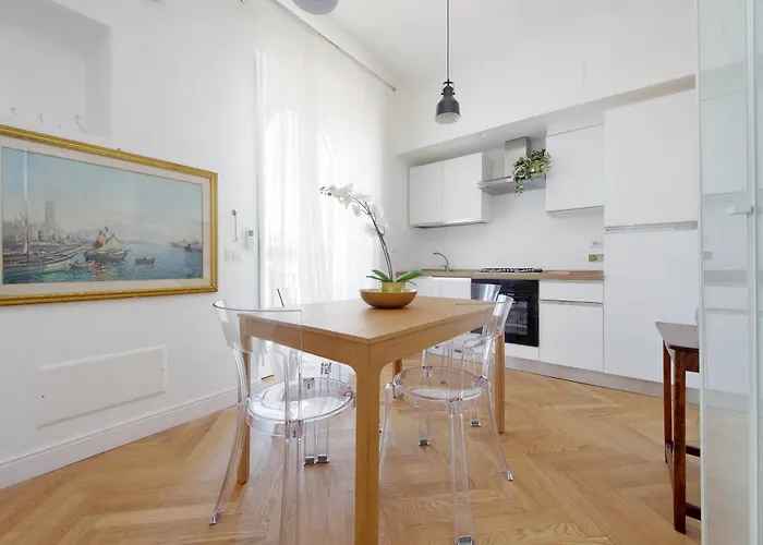 Ych - Luce Ed Eleganza A Corso Italia Apartment