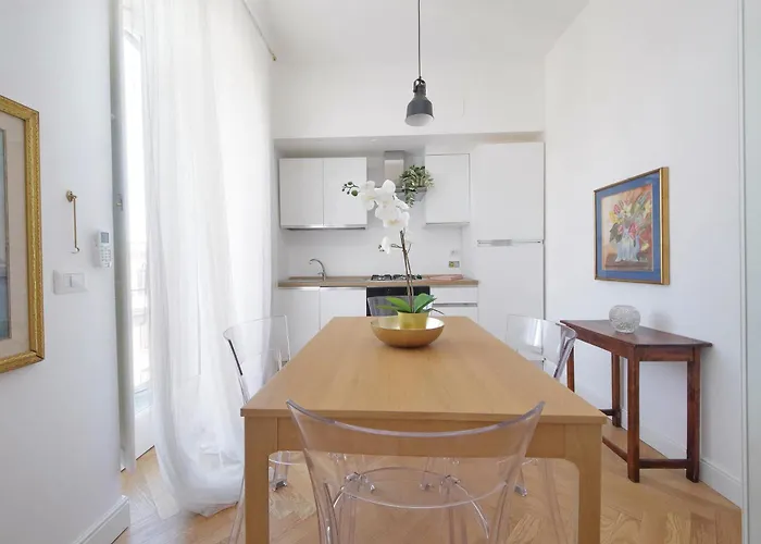 Apartment Ych - Luce Ed Eleganza A Corso Italia Rom