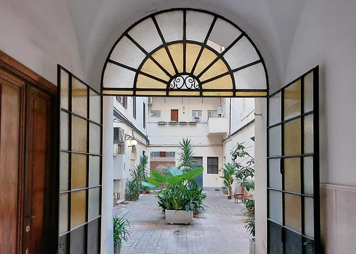 Ych - Luce Ed Eleganza A Corso Italia * Rom